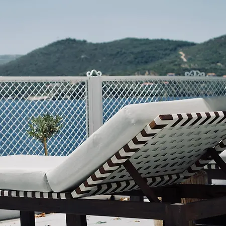 Athos Cape Aparthotel Pyrgadikia
